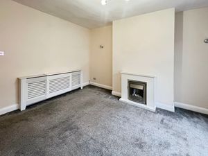 Lounge- click for photo gallery